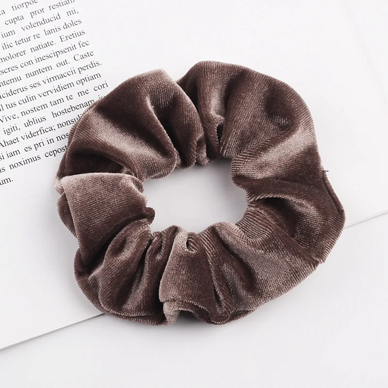 Elegant Velvet Scrunchie – Stylish Elastic Hair Accessory