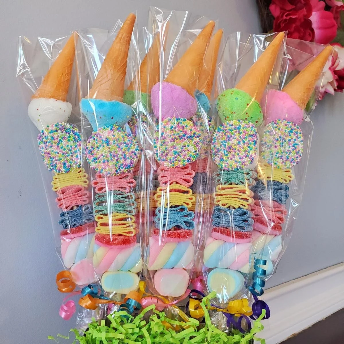 100 Sacchetti Di Cellophane Trasparenti A Cono 16x30cm + 100 Legacci Oro – Perfetti Per Caramelle, Bomboniere E Regali Fai Da Te