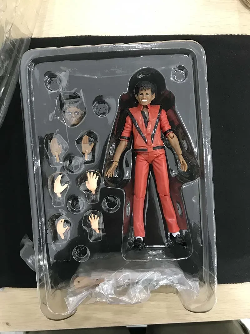 Michael Jackson＂THRILLER＂Figure thriller10inch__44659.