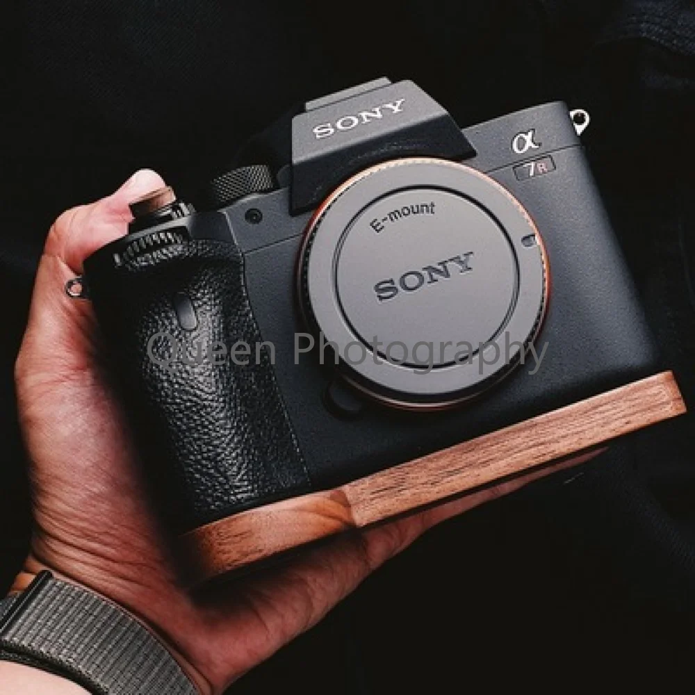 

for Sony Alpha 7R IV ILCE-7RM4 A7RM4 A7R4 A9II A92 A7S3 tripod new A7M4 a74 wooden Plate/Bracket Holder hand Grip base