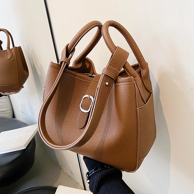 

Универсальные женские сумочки 2022, новая Корейская сумка-мешок через плечо из искусственной кожи, простая повседневная сумка на широком ремешке