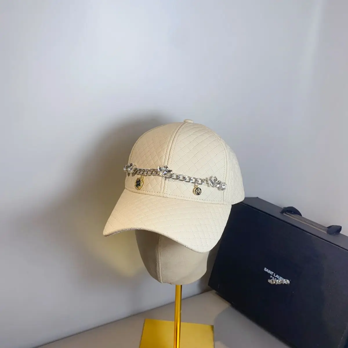 New men's hat autumn and winter leather rhinestone bright face fashion plaid duck hat travel all sun sunscreen baseball caps 4