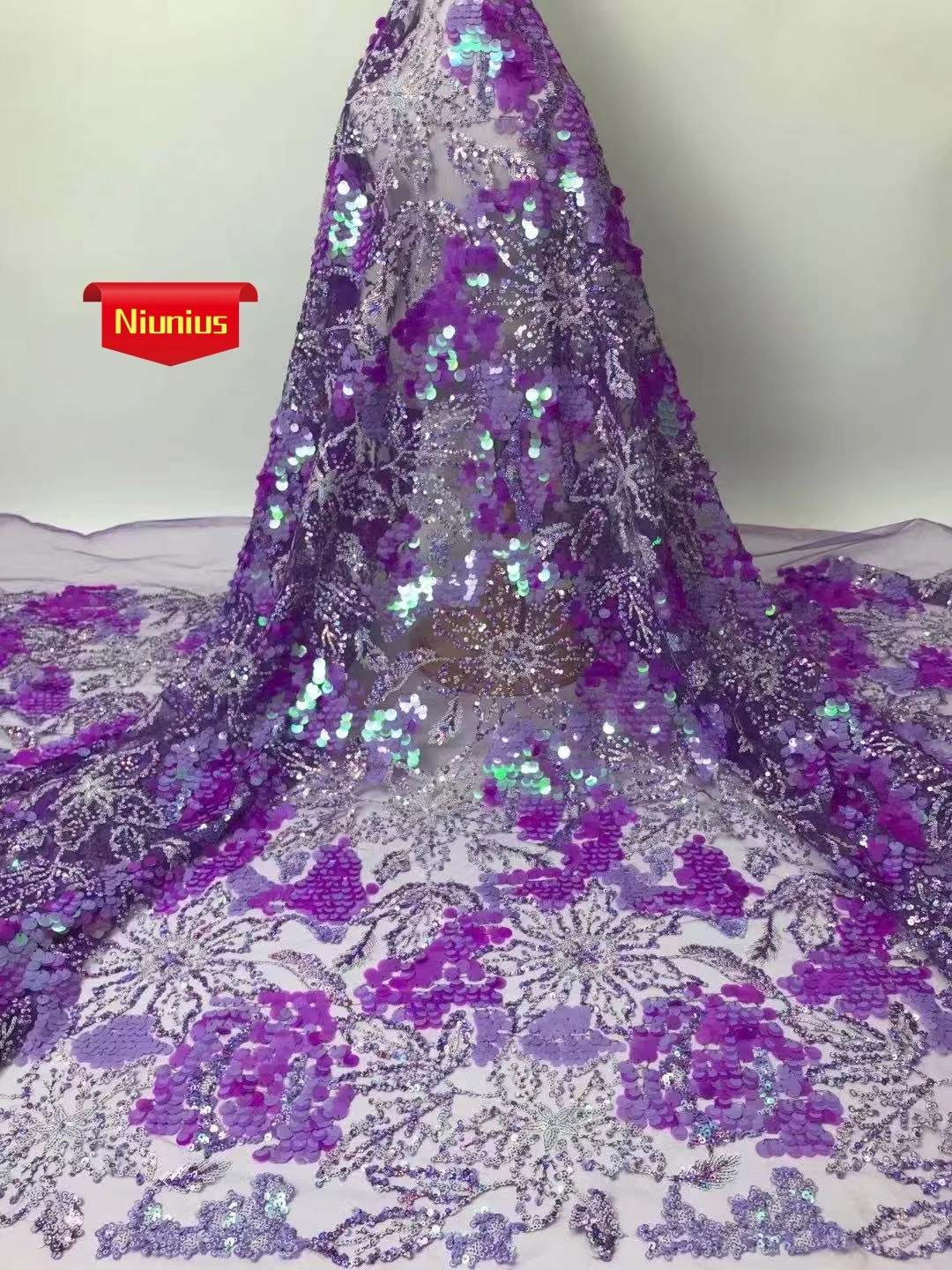 Klassischer, hochwertiger, weicher, eleganter Stickerei-Spitzenstoff mit schweren Pailletten und Tüll für Hochzeits- und Partykleid NN1598