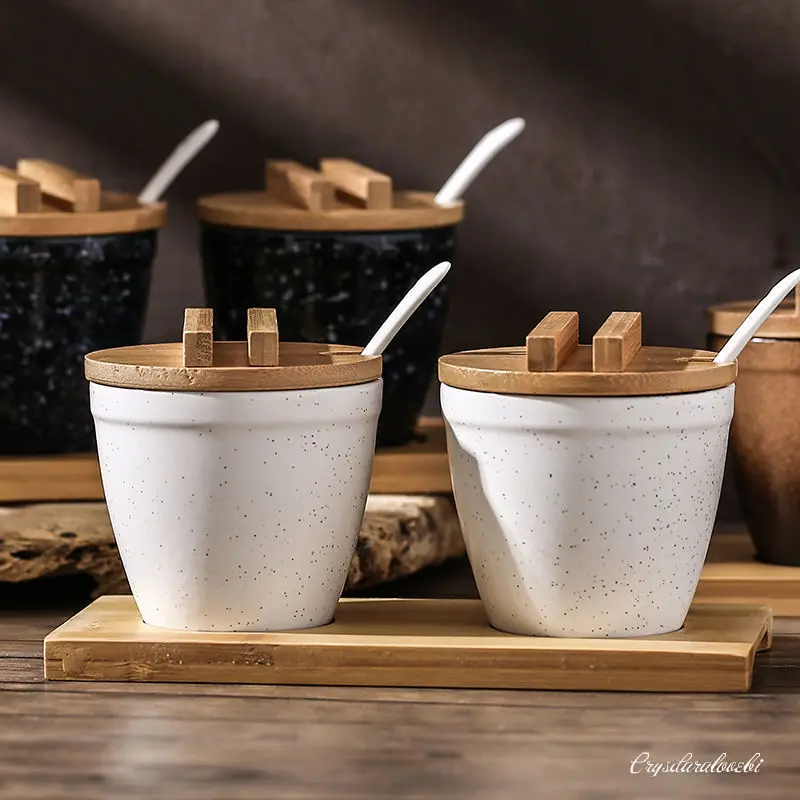 Set Spice Pot Japanese Creative Ceramic House Spice Box With Lid Spice Bottle Restaurant Salt Sugar Bowl Food Container