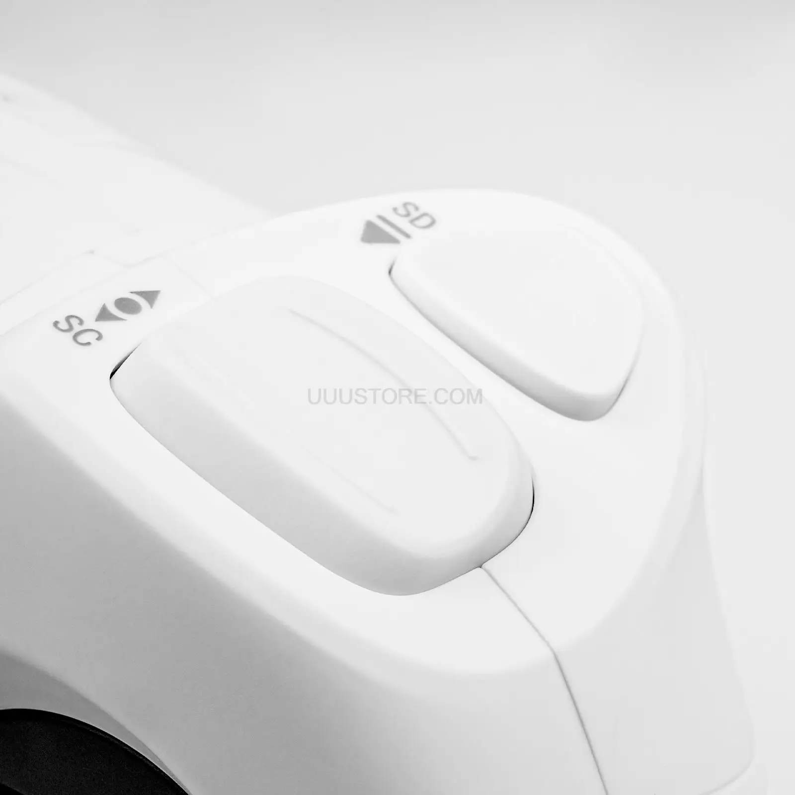BETAFPV LiteRadio 3 Transmitter - 2.4Ghz 8CH Radio Transmitter Support ExpressLRS Frsky Bayang Protocol for beginner RC Racing Drone FPV Remote Controller 24 BETAFPV LiteRadio 3 Transmitter, it indicates a low battery and needs to be re-charged if the blue