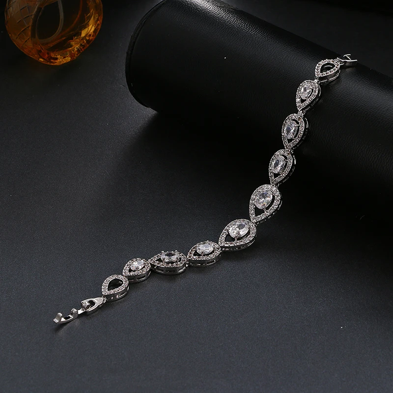 GMGYQ New Arrival Fashion High Quality Shiny Water Drop Exterior Design 2 Color Choices Zircon Bracelet for Trend Women Jewelry