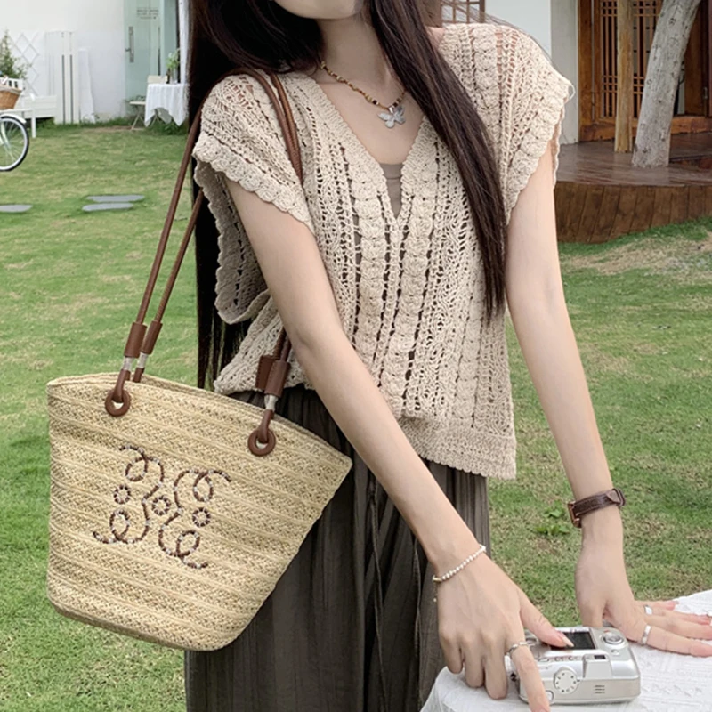 

Spring and summer crocheted knitted vest women's linen cotton beach casual knitted sleeveless vest