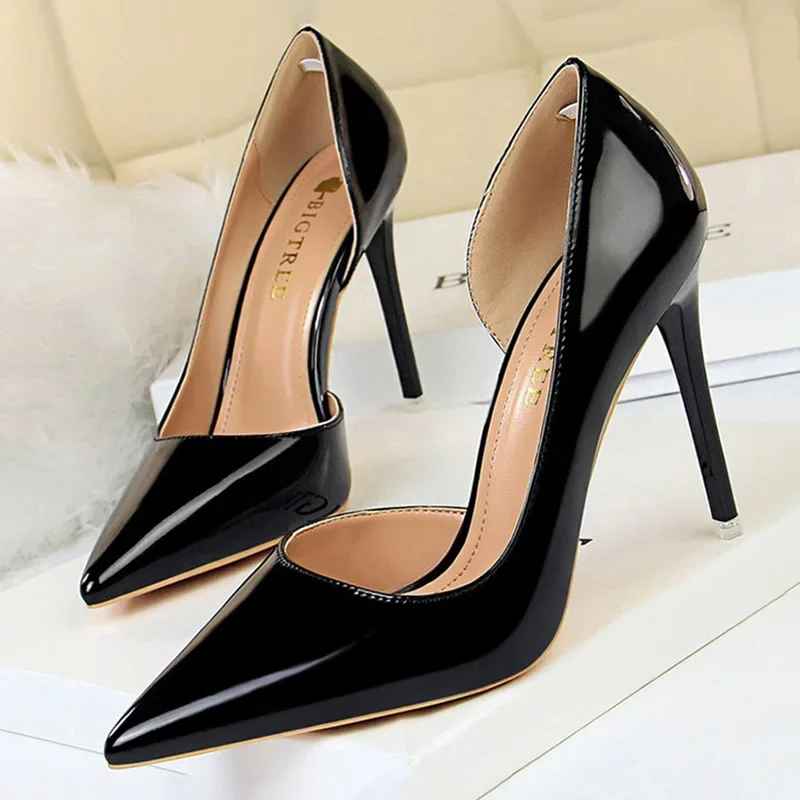 

Shoes Sexy Woman Pumps Patent Leather High Heels Plus Size 43 Women Shoes Heels 2023 Stiletto Ladies Shoes Wedding Shoes