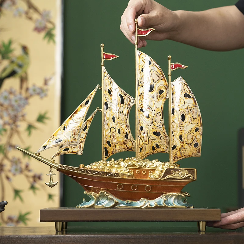 Bai Fan brass paint smooth sailing ornament high-end office porch sailing decoration opening housewarming gifts