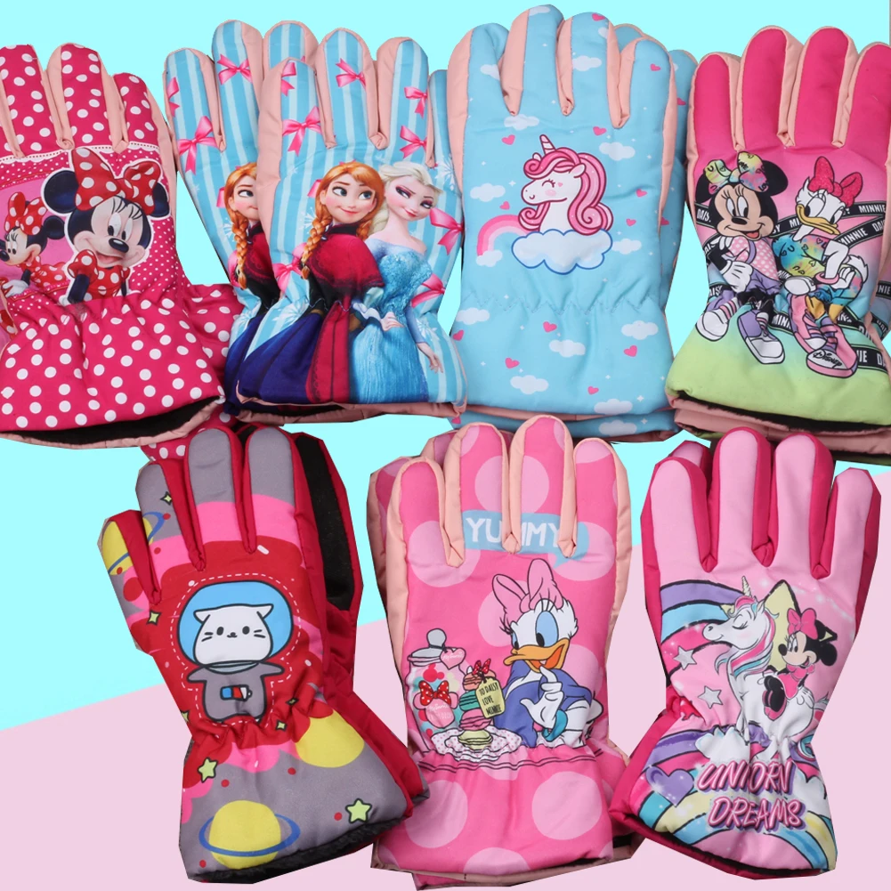 1pair Winter girl Random children's skiing gloves Outdoor cartoon windproof plush and thick insulation girls glove 5-12Years winter gloves ski gloves