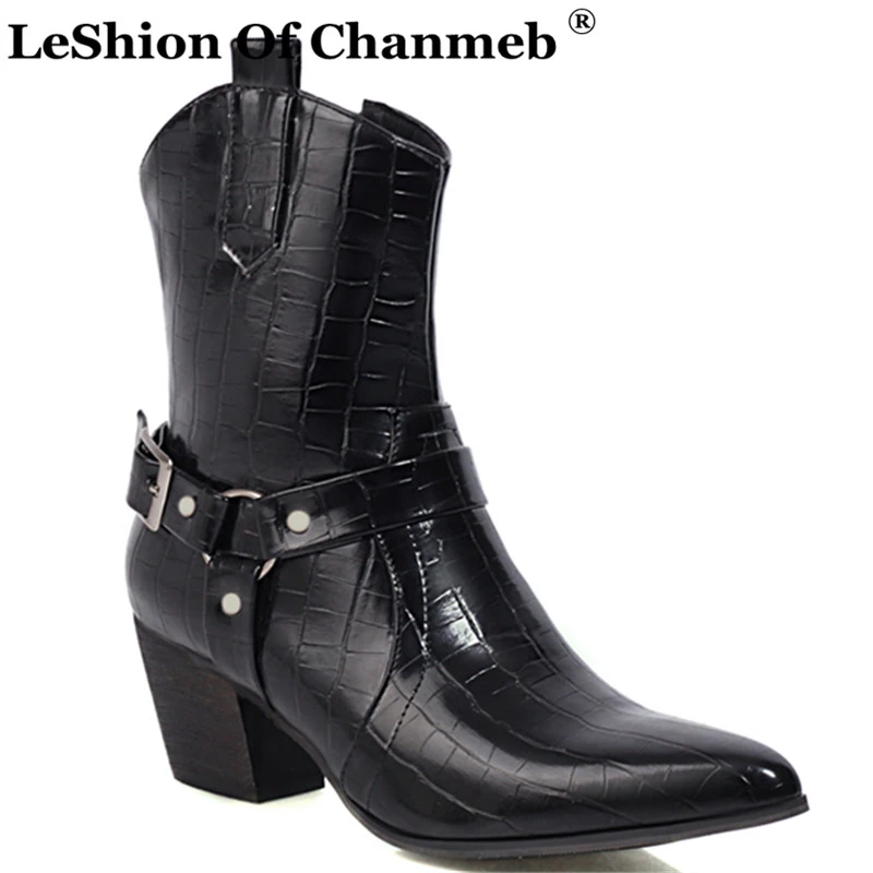 large size women's shoes size 14