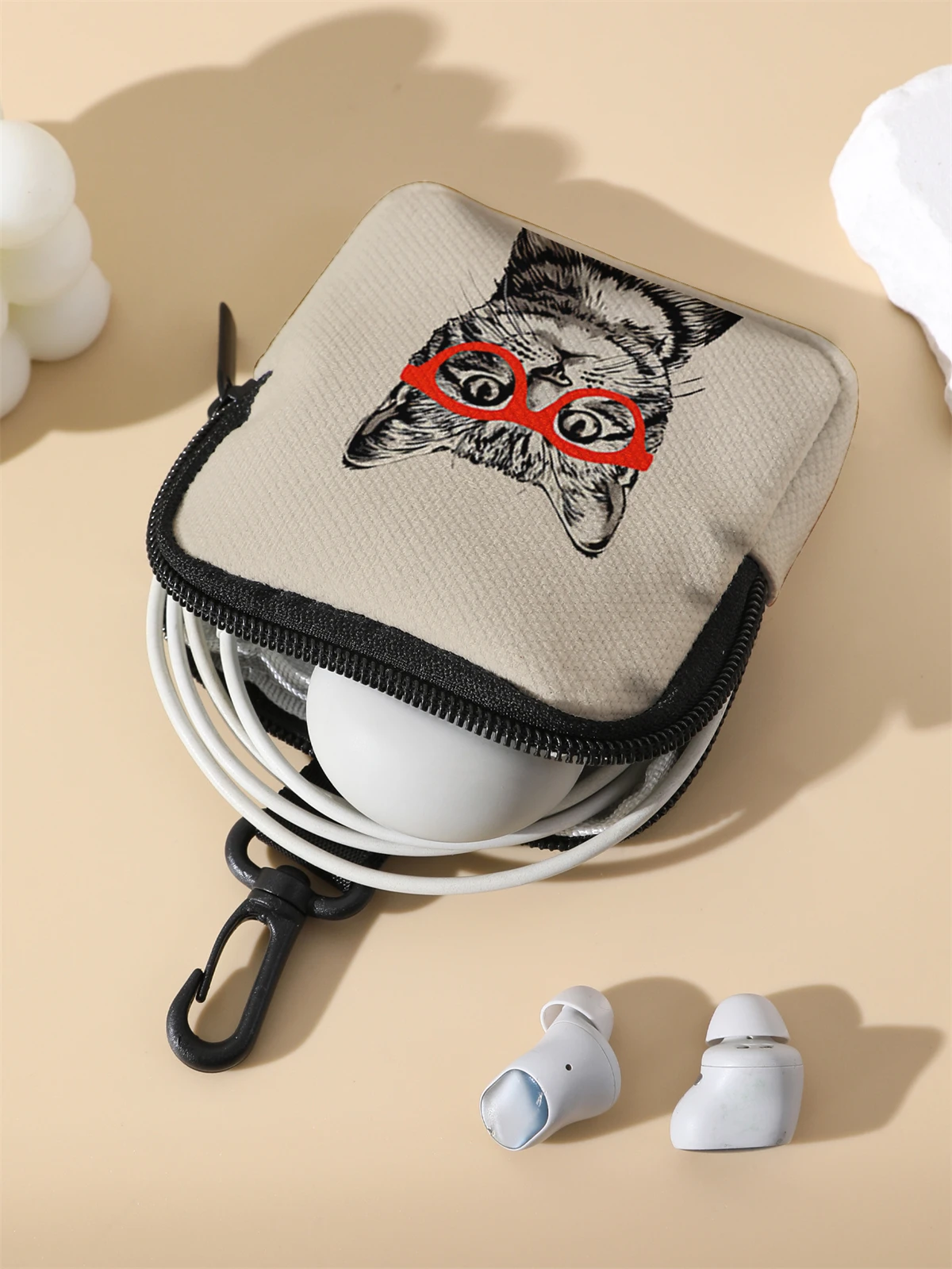 Large capacity coin wallets with cat patterns, digital printed coin wallets, and storage bags are ideal choices for gifts