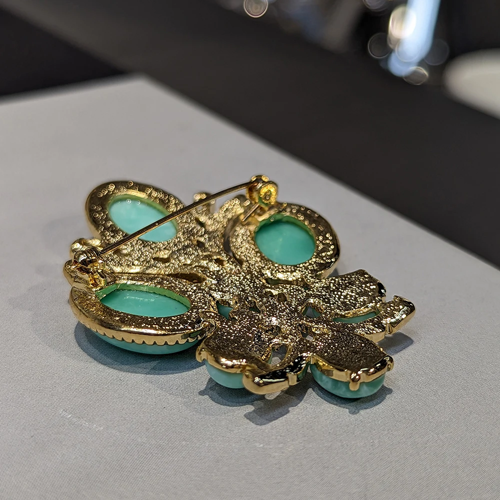 Amorita boutique design green flower Brooches