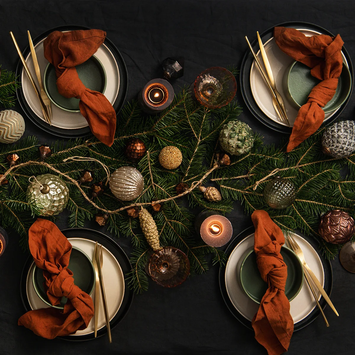 Description Picture 2 of item4PCS 40X40CM Plain Washed Cotton Large Napkin Nordic Table Mat Tabletop Food Coffee Decor Kitchen Cloths House Warming Gift