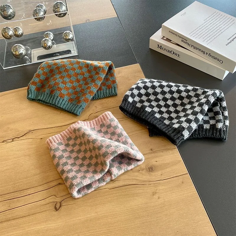 Children's check autumn and winter Korean simple scarf retro boys and girls knit double layer warm