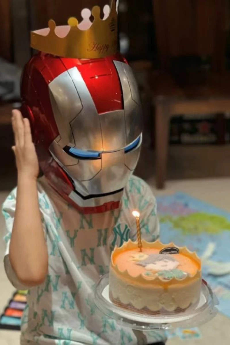 Iron Man Mask Mk5 Electric Voice Control Helmet 1/1 Cosplay 1:1 Mask Led Eyes Maschera In Metallo Iron Man Helmet Regalo Di Natale Per Adulti