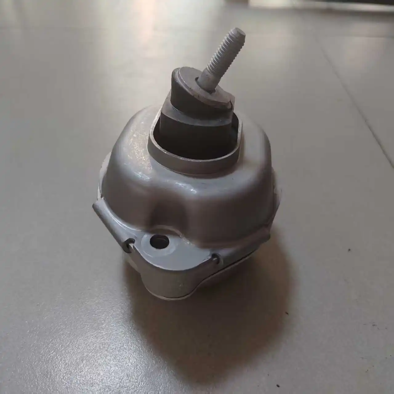 Yao Dong is suitable for BMW E83 engine bracket, foot glue 22113428397 1PCS