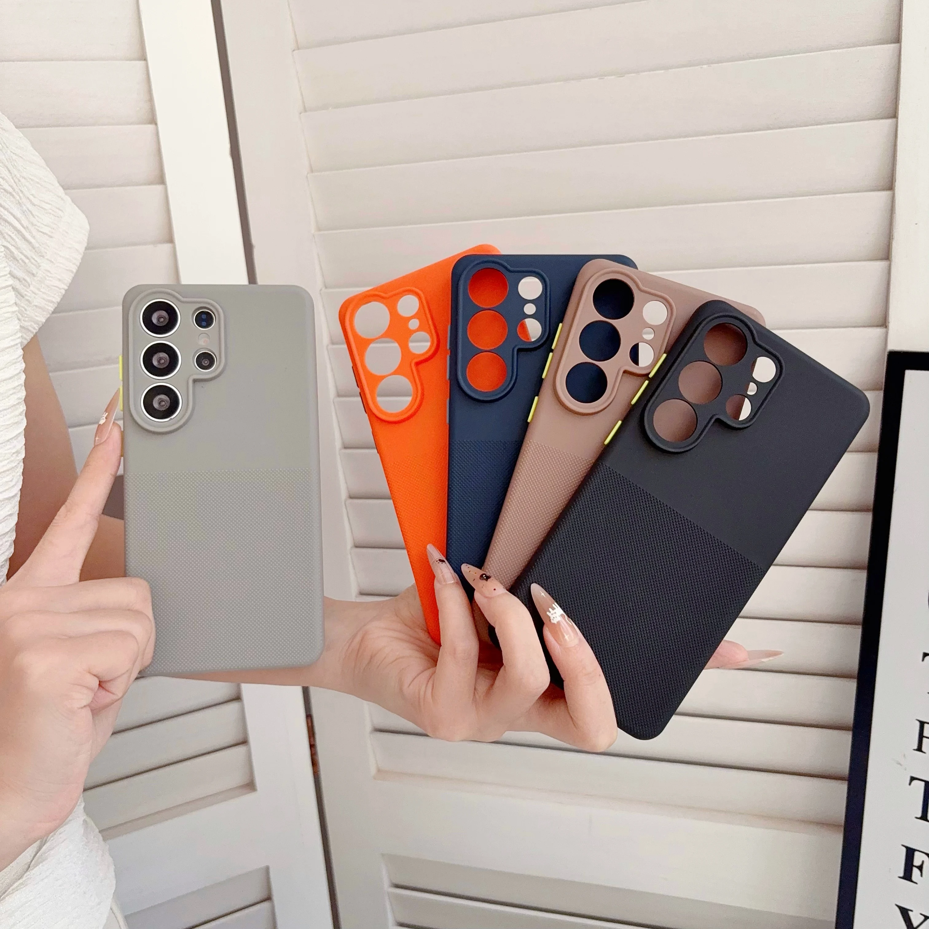 Luxury Geometric Dot Matrix Magnetic Nonslip Wireless Charging Case