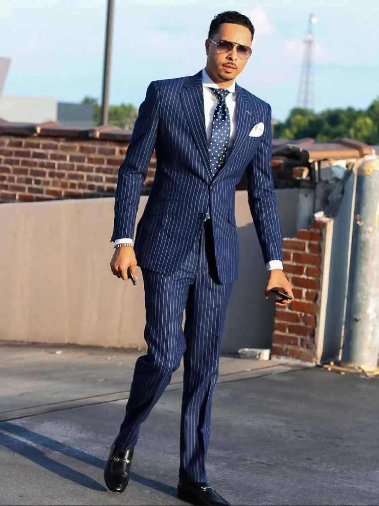 Mens 2 Pieces Suits Blazer Pants Single Breasted Peaked Lapel Pinstripes For Wedding Groom