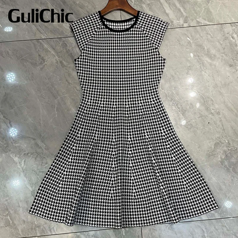 

8.28 GuliChic Women Temperament Knitted Dress Vintage Bird lattice Pattern High Waist Slim Big Swing Mini Dress