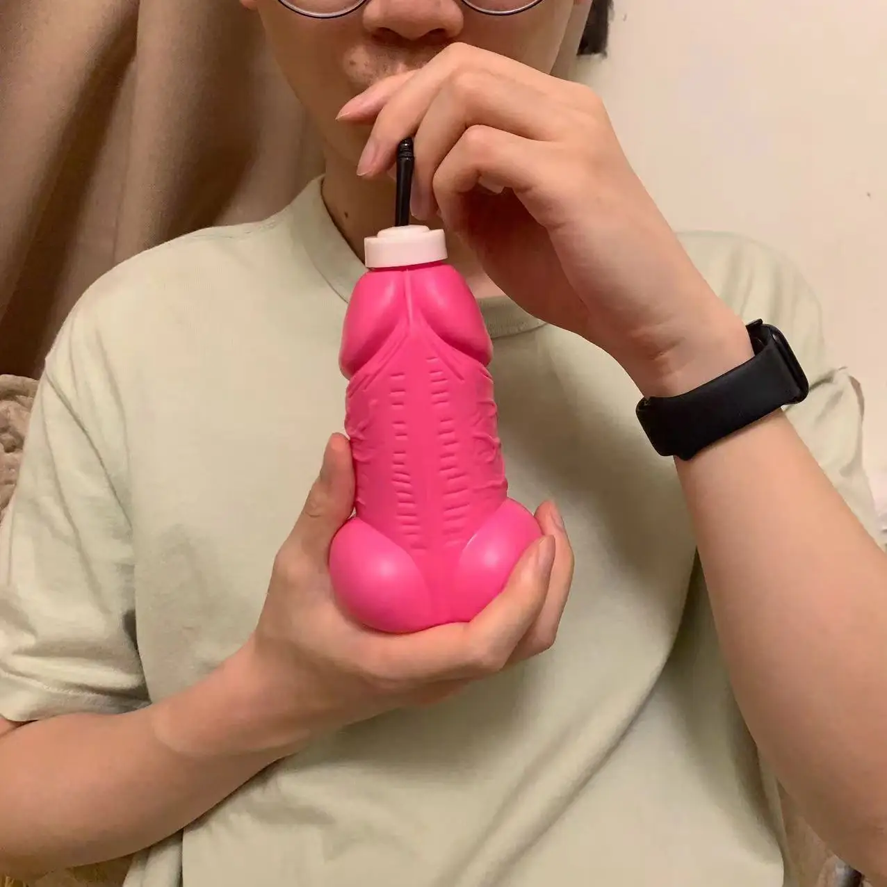 HMTRADE Creative Penis Shape Drinking Bottle,Bachelor Party Funny Bird  Water Bottle,Pink Novelty Wat…See more HMTRADE Creative Penis Shape  Drinking