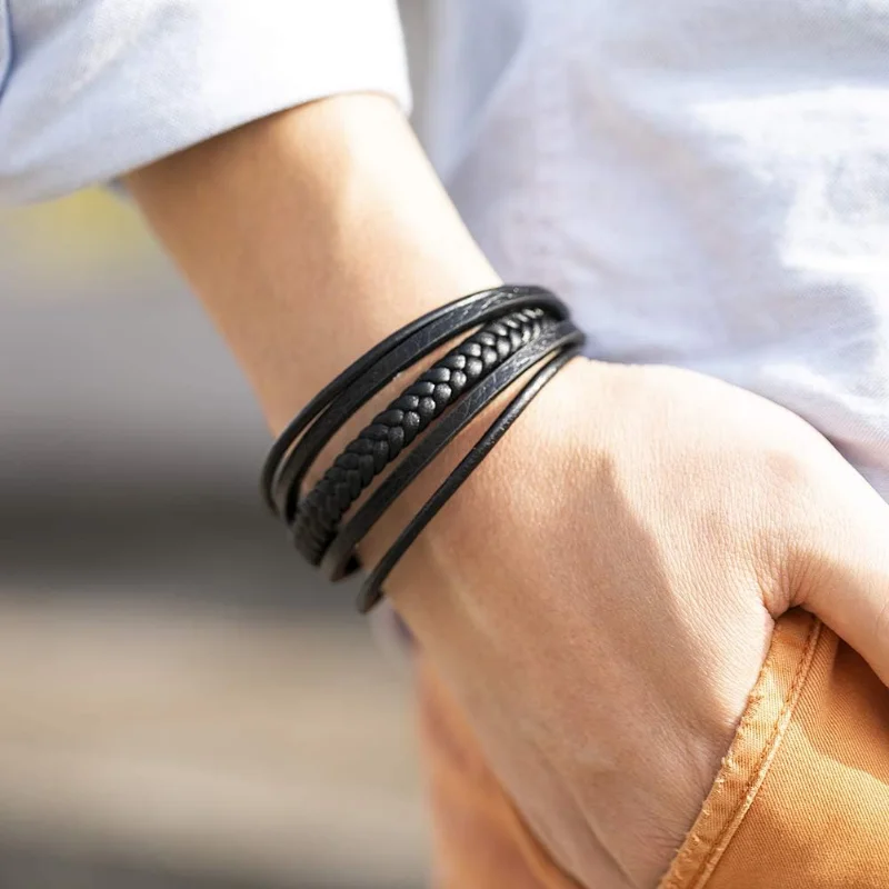 Bracciali e Braccialetti Multistrato Fatti a Mano in Corda e Pelle per Uomo, Gioielli alla Moda 2022, Charm Vintage, Regalo per Fidanzato