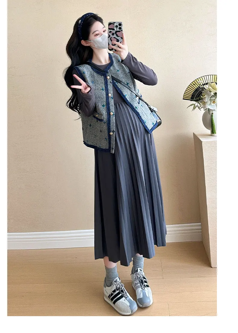 Autumn Maternity Jacket Sleeveless Coat Fashion Printing Button Fly Pregnant Woman Vintage Outwear Elegant Pregnancy Vest Coats