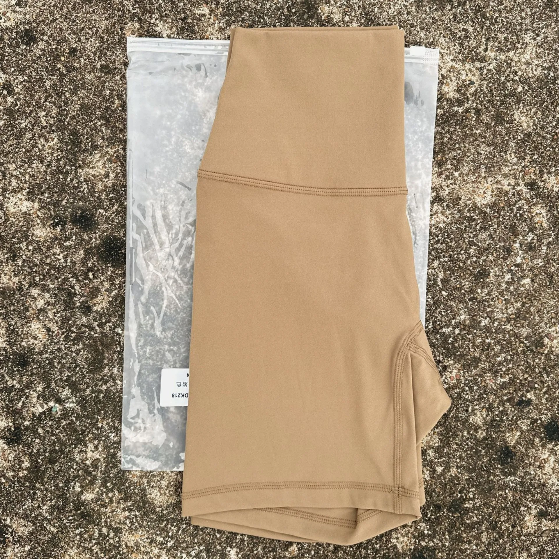 Women's High-Waist Cycling and Fitness Shorts with Built-In Pocket