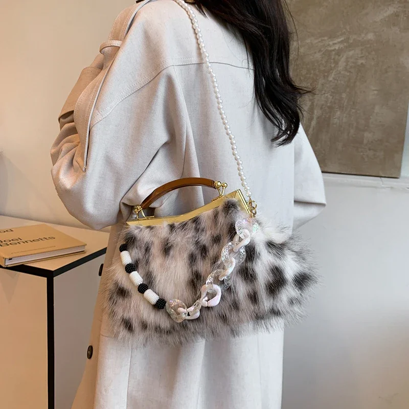 Winter Furry Evening Clutch Bag Designer Shell Handbag Women Luxury Leopard Faux Fur Wedding Purse Plush Crossbody Bag
