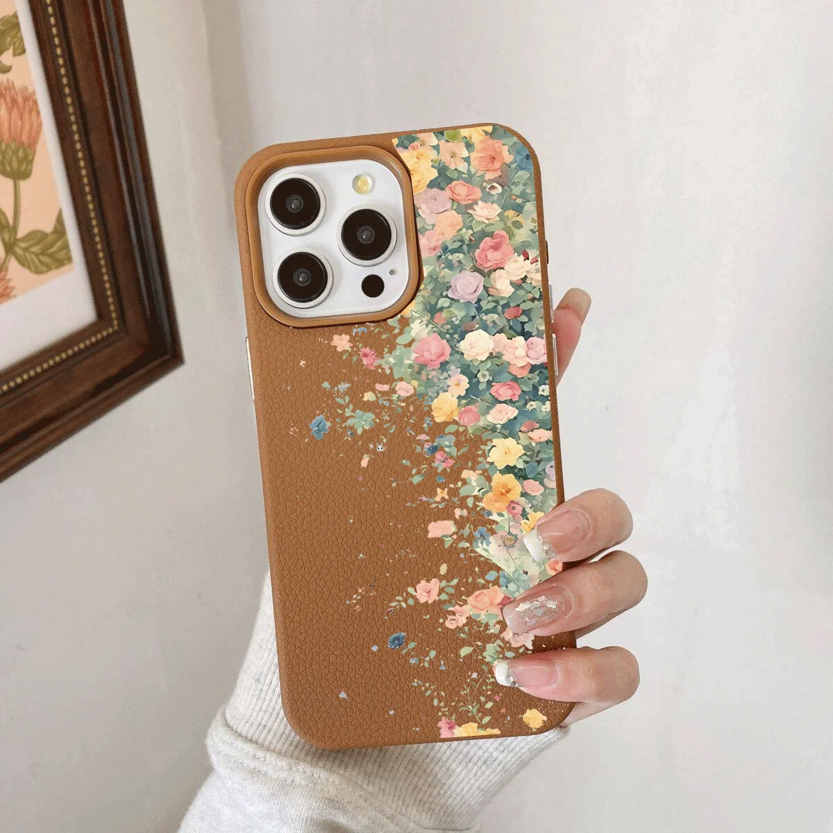 Elegant Flower Lichee Pattern Phone Case