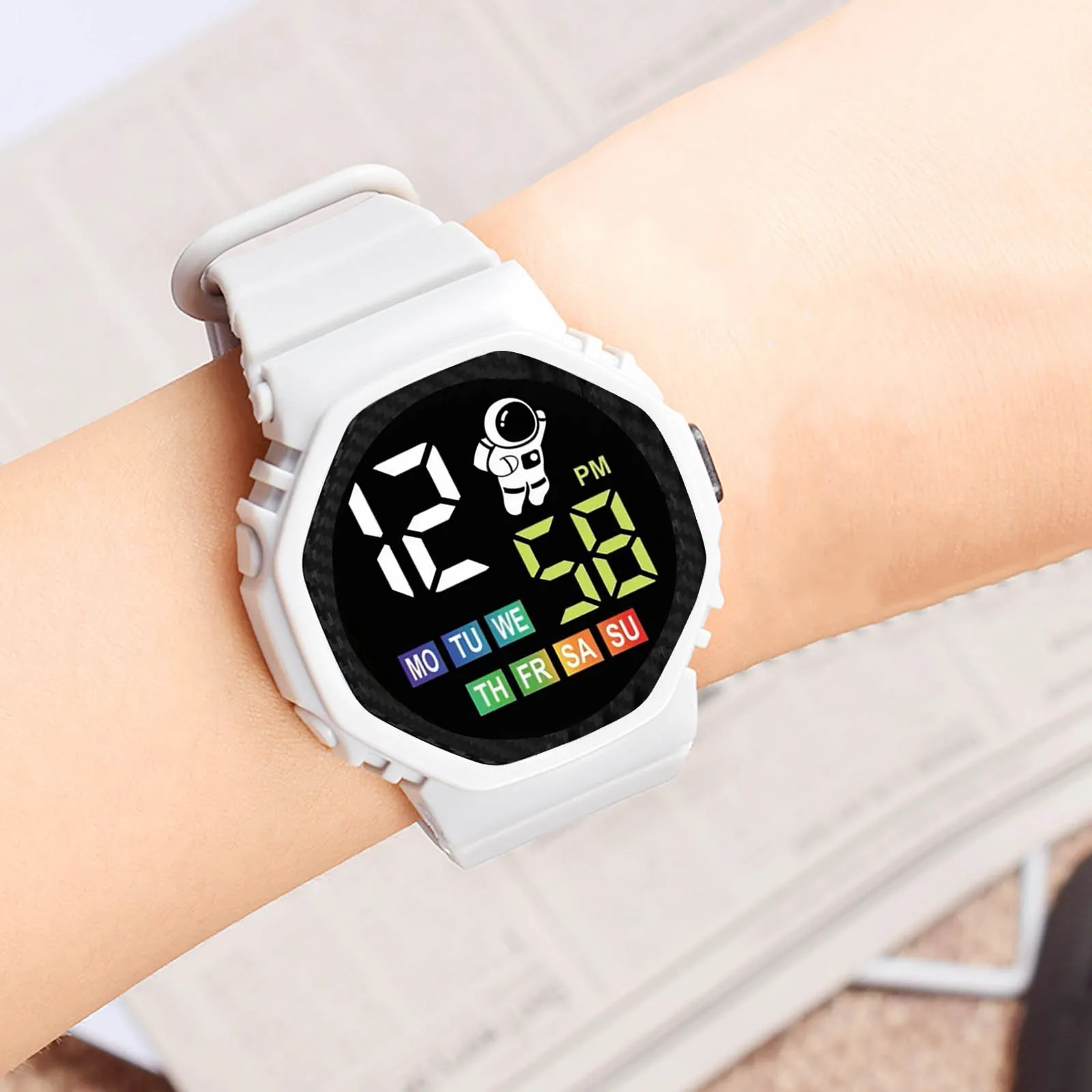 

Умные светодиодные часы для детей, простые цифровые спортивные электронные часы с силиконовым ремешком, с пульсометром, для фитнеса