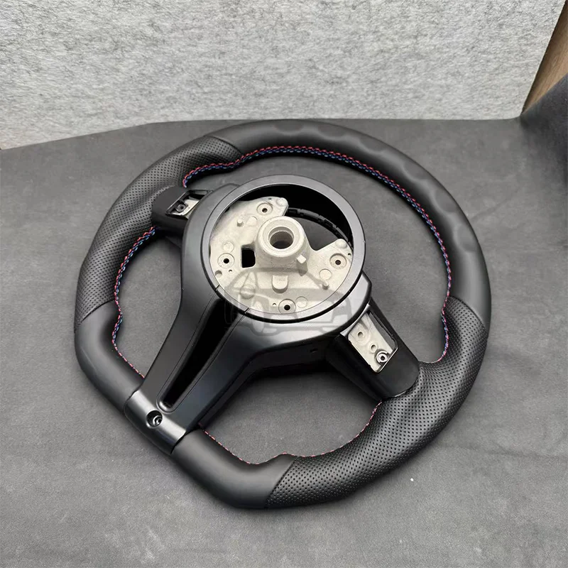 BMW F01 F10 F11 F12 X5 F15 X6 F20 F21 가죽 천공 삼색 스티어링 휠 자동차 부품에 적합
