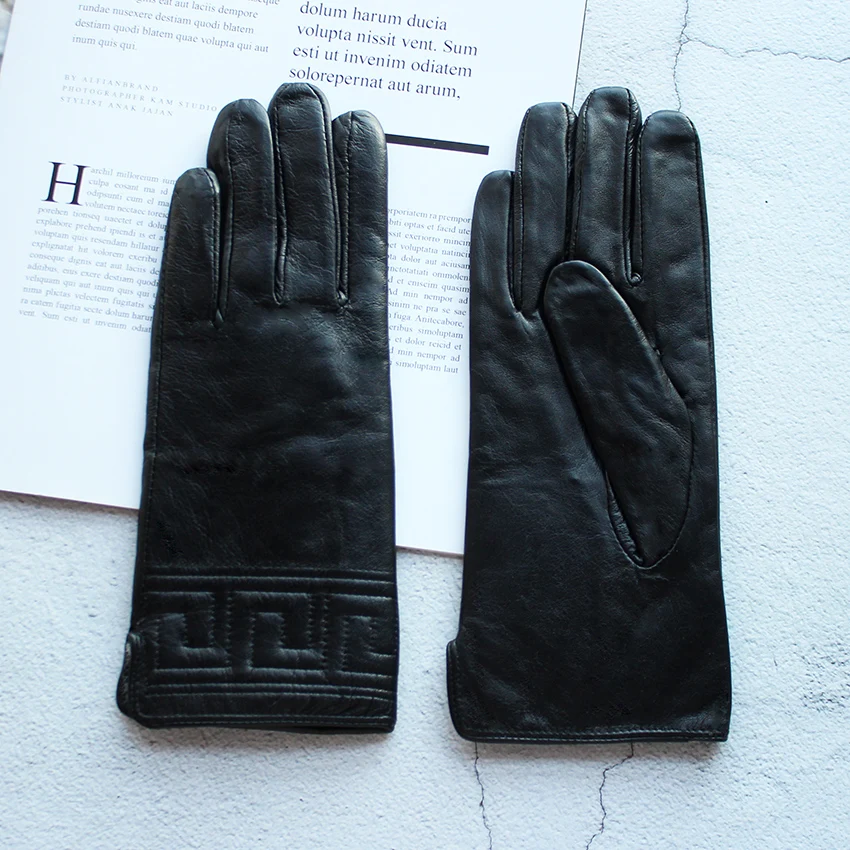 Women's Winter Thickened Sheepskin Gloves Lamb Fur Lining Leather Warm Fashion Motorcycle Riding Gloves Cold-Resistant Driving G