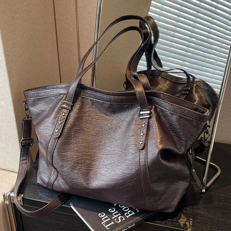 حقائب كبيرة الحجم للنساء من جلد البولي يوريثان الن...