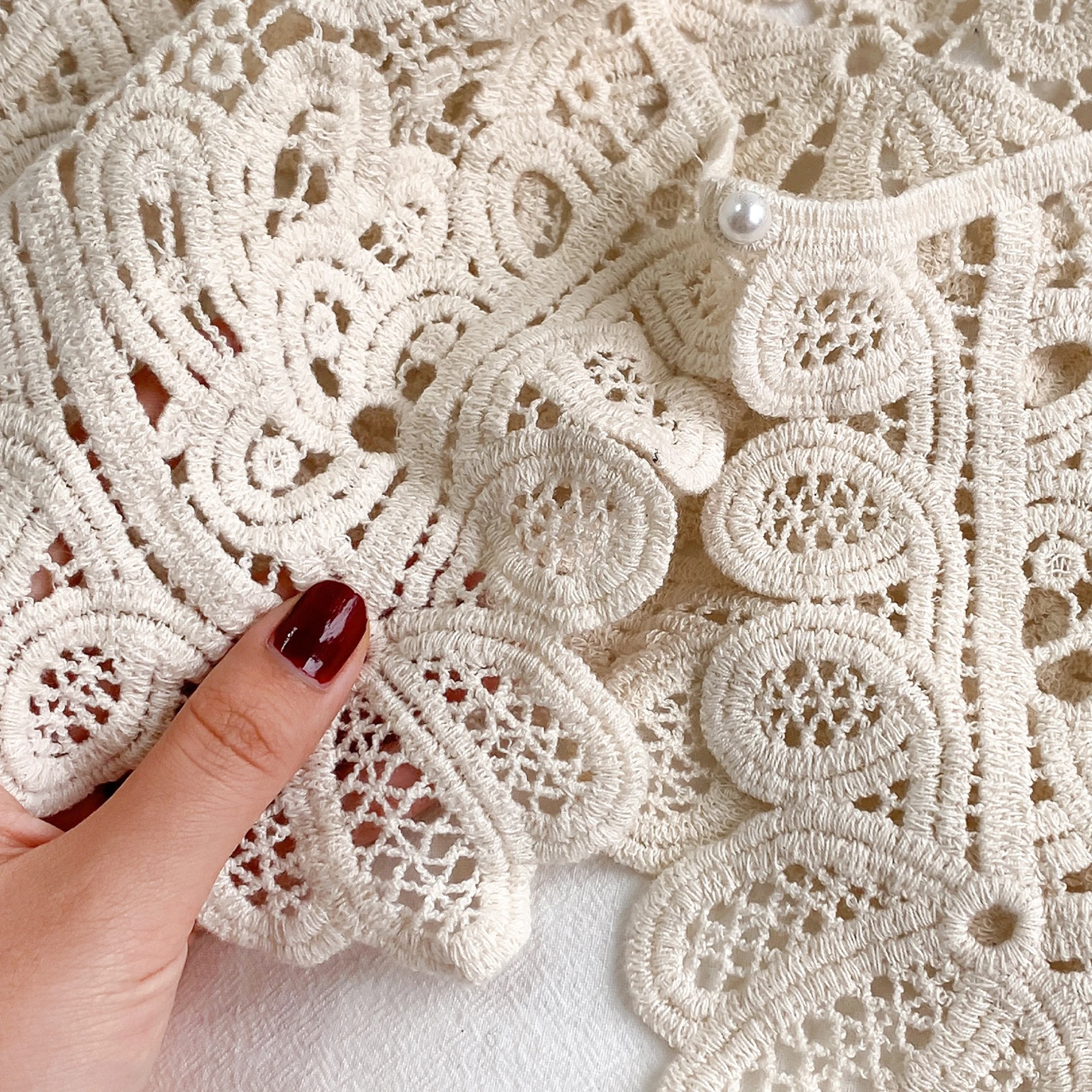 Korean style Lace Knitted Crochet Hollow Fake Collar Women Small Shawl Decorative Women Clothes Accessories Detachable Collar