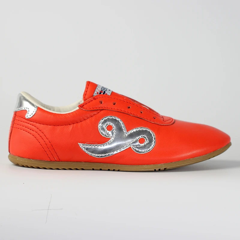 Martial arts shoes with ultra-light soles, made of top-grain cowhide, suitable for training, performances, and competitions
