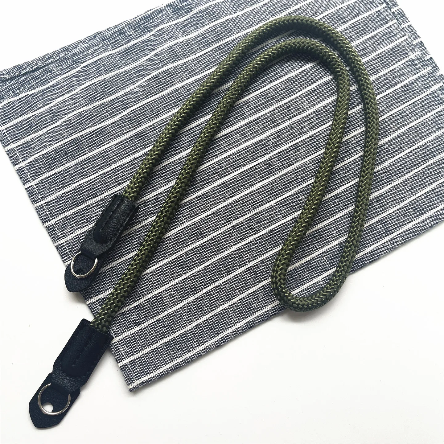 Premium Retro Camera Shoulder Strap - Elegant Round Lanyard Design