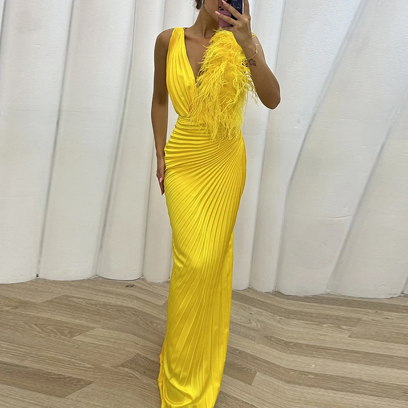 

Sexy Sleeveless Feather Patchwork Irregular Dress Elegant Deep V Split Slim Banquet Dress New Solid Color Folds Party Long Dress