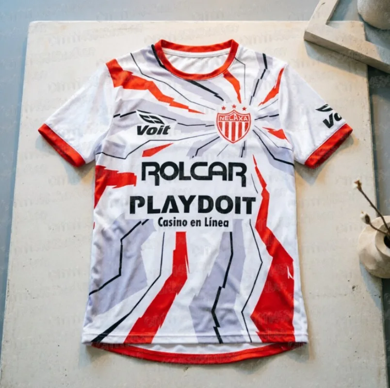 Necaxa Training Fußballtrikot Schwarz Rot Radiant Crack Print Kurzarm Rundhals Fußballshirt Fan Sportoberteil Familien-Partnerlook