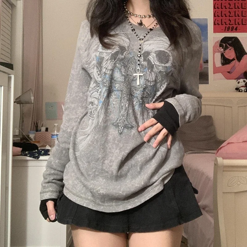 

2000s Aesthetic Retro T Shirt E Girl Gothic Skulls Cross Graphic Grunge Long Sleeve Tops Y2K Vintage Mall Goth Fairycore Clothes