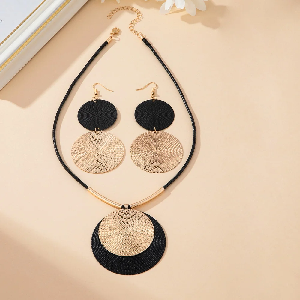 Circular pendant large necklace Elegant and intellectual earrings Circular necklace with unique creativity circular earrings