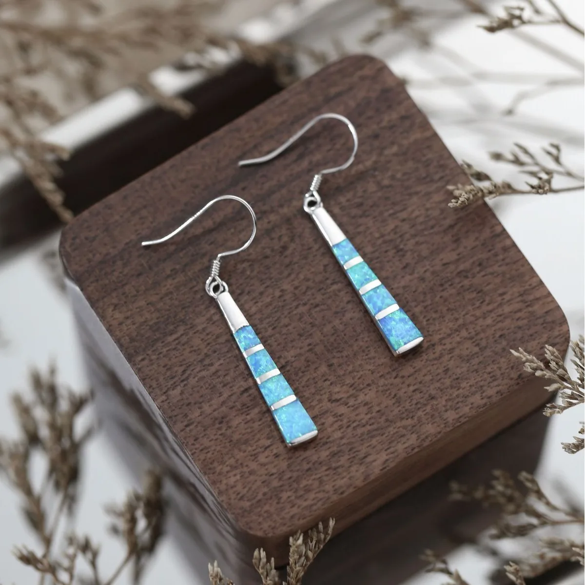 

Новинка, винтажные длинные серьги Aubao в европейском и американском стиле с кисточками и перекрестными краями, серьги-Крючки в универсальном стиле