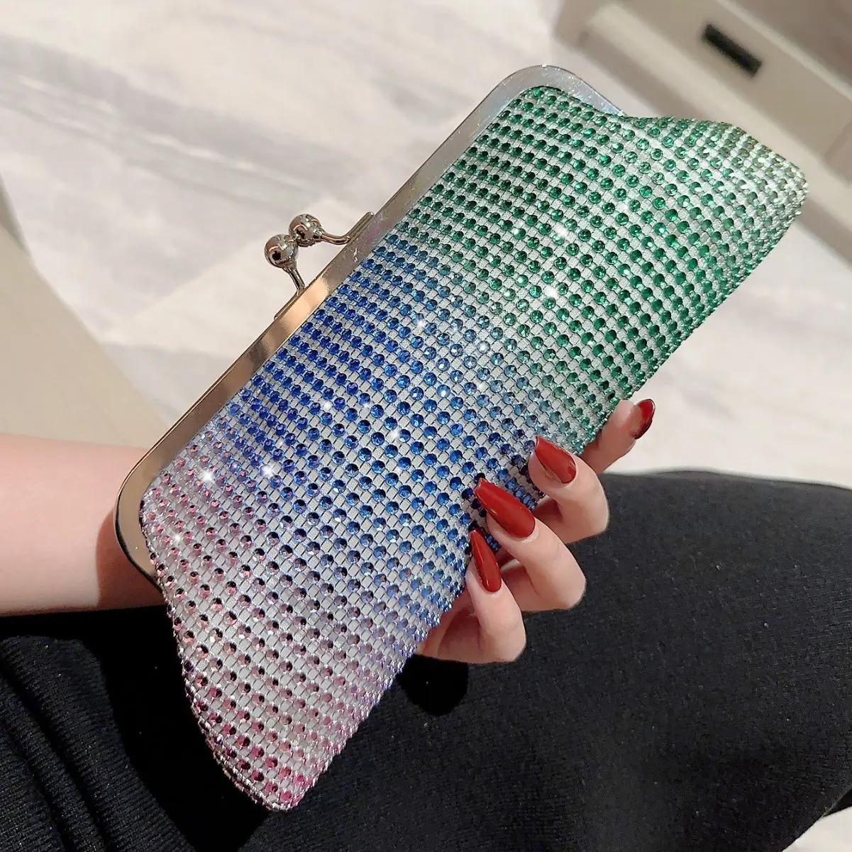 

Night Club Handheld Bag Women's Party Dinner Bag Lady Banquet Shining Handheld Bag Sticking Fashionable Colors with Rhinestones