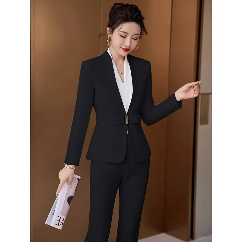 Рисунок 2 - Офисный женский Деловой брючный костюм