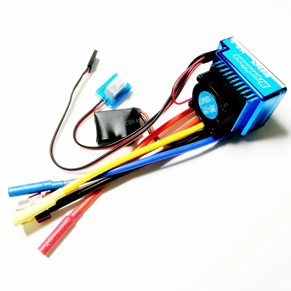 Variateur ESC Brushless 120A pour voiture RC, vue rapprochée du boîtier et des câbles