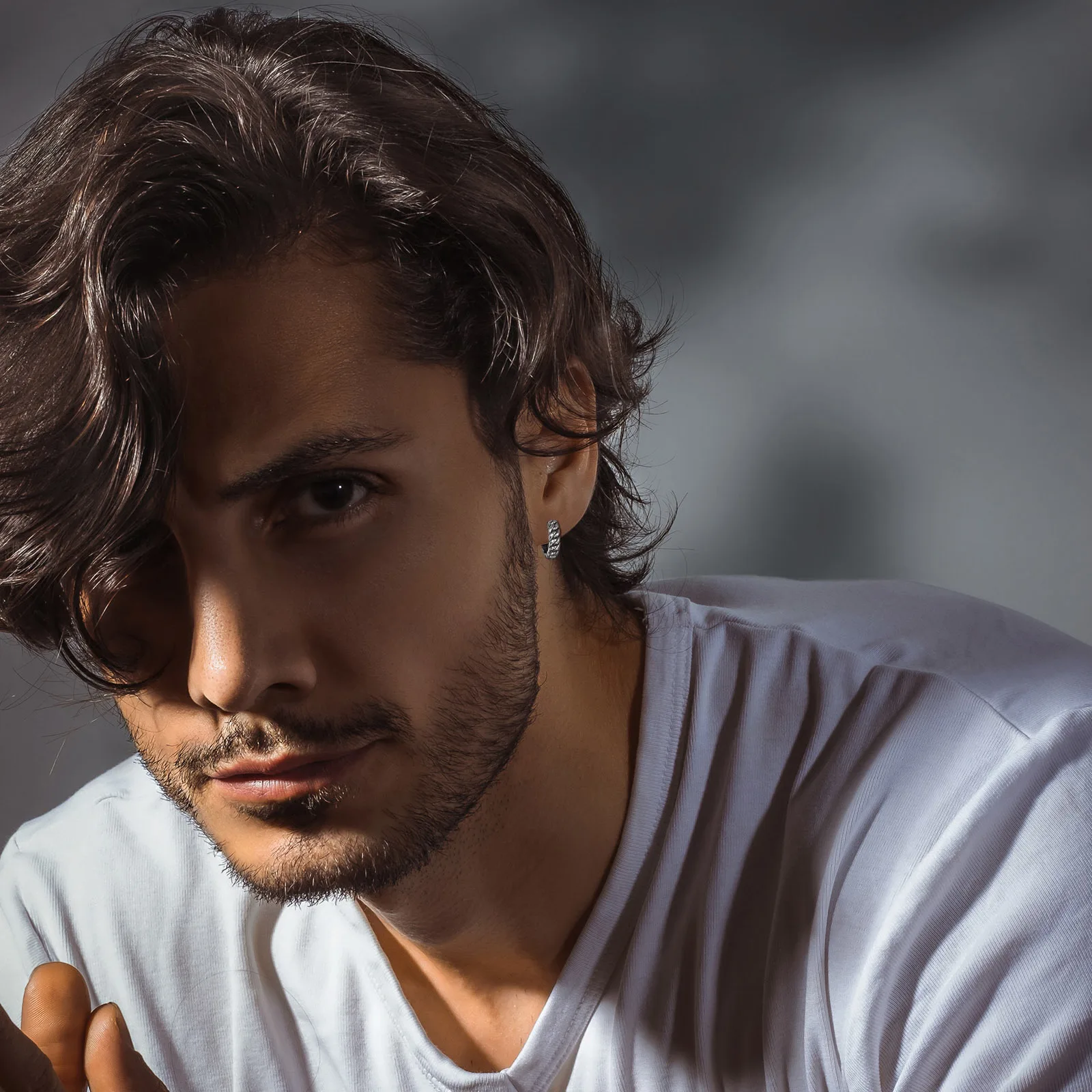 Cool Twisted Chain Hoop Earrings for Men, Waterproof Stainless Steel Simple Huggies Earrings Jewelry,Gifts for Him