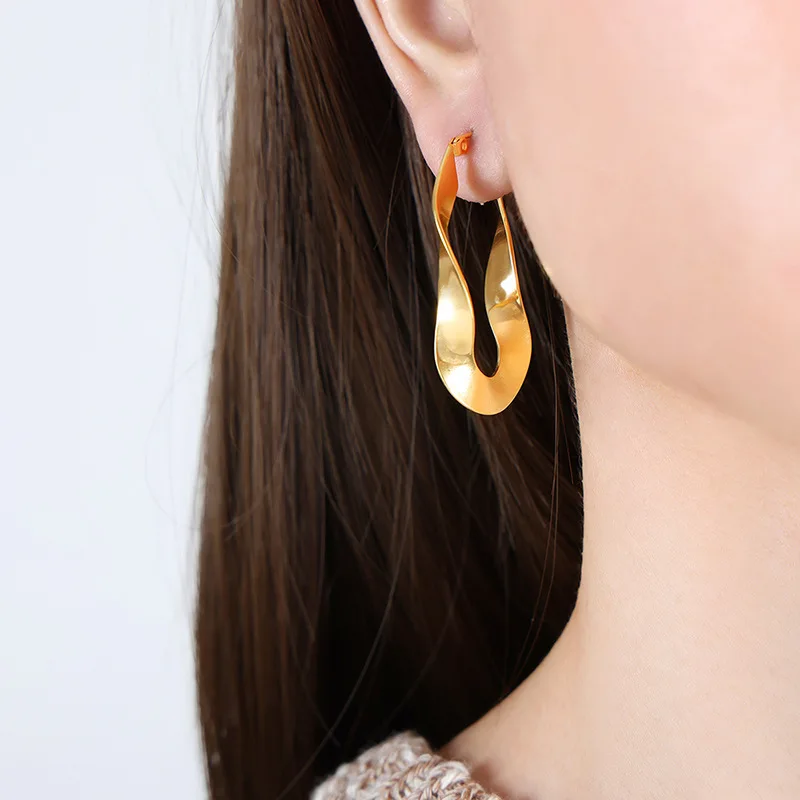 

Twisted Piece U-Shaped Metal For Women Hoop Dangle Ladies 2023 Gift Fashion Jewelry