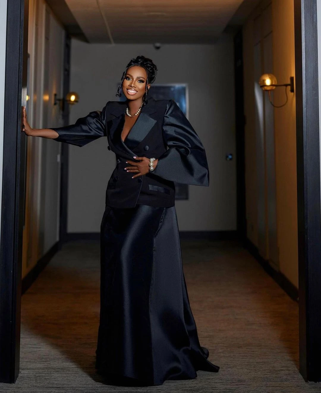 Vintage Double Breasted Women Suits 2 Pieces Elegant Black Jacket Floor Length Skirt Made Evening Gowns