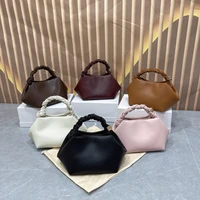 Nouveau style 2026 : Sac pour femme haut de gamme, design de niche européen et américain, tissé texturé, forme hexagonale, porté épaule, main ou croisé 3