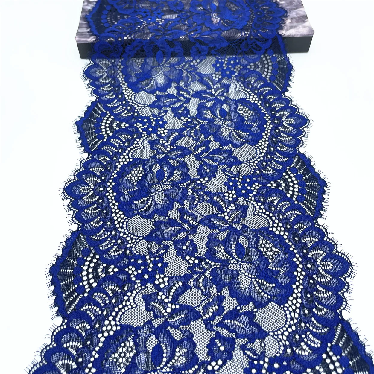 3y/Lot Width 8 1/2 inch (22cm) Pretty Blue Navy Elastic Eyelash Lace Trim 1